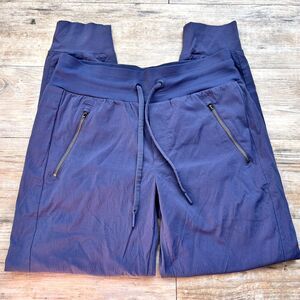 Athleta Trekkie North Jogger 4 Small High Rise Ripstop Hiking Pants Zip Pocket